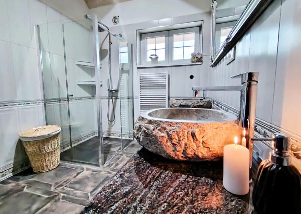 Na predaj EXKLUZÍVNA Vila v lokalite Veľký Slavkov