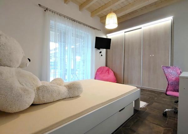 Na predaj EXKLUZÍVNA Vila v lokalite Veľký Slavkov