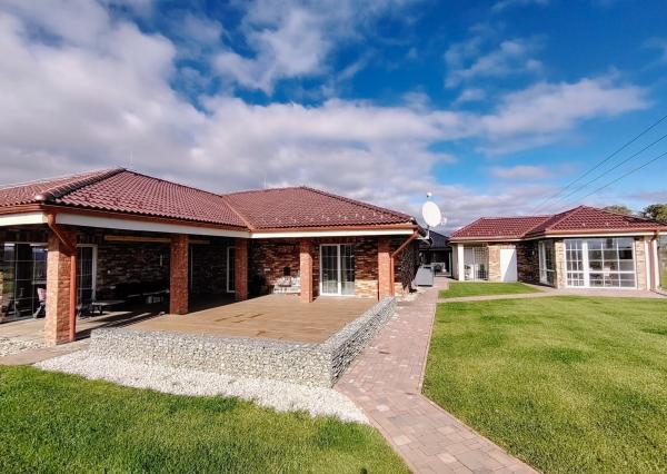 Na predaj EXKLUZÍVNA Vila v lokalite Veľký Slavkov