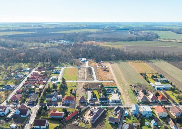 Predaj stavebné pozemky v novej časti  obce Hrubý Šúr-Senec
