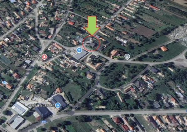 Na predaj budova s pozemkami - Veľké Ludince - okr.Levice