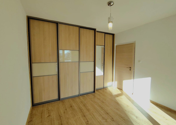 REZERVOVANÝ, predaj, 3 izbový byt s logiou,, Poprad-Západ