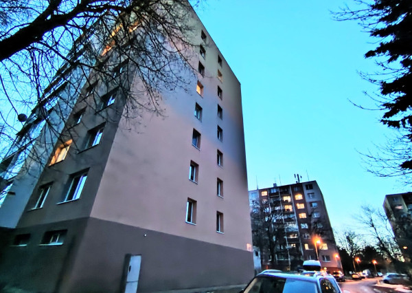 REZERVOVANÝ, najlepšie riešený 3 izbový byt, Poprad-Západ