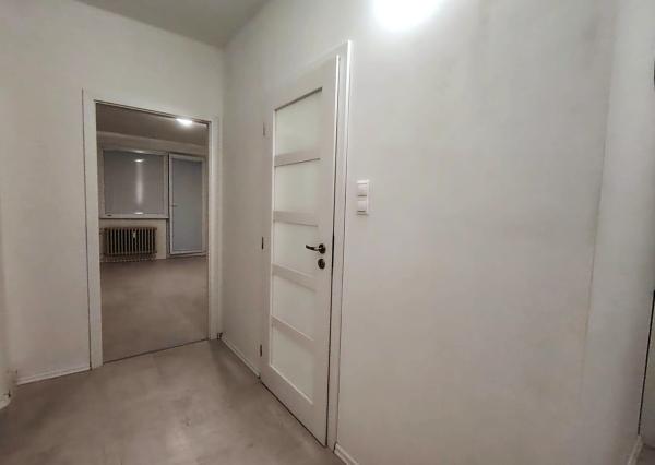 2 izbový byt s balkónom na predaj, Poprad- Juh III.