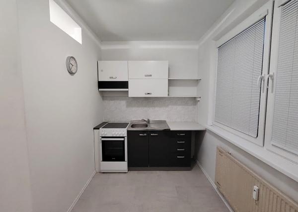 2 izbový byt s balkónom na predaj, Poprad- Juh III.