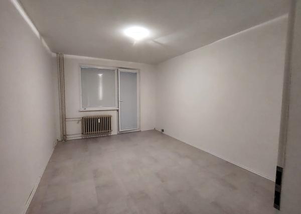 2 izbový byt s balkónom na predaj, Poprad- Juh III.