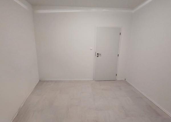 2 izbový byt s balkónom na predaj, Poprad- Juh III.