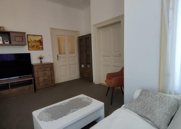 Na prenájom 3- izbový byt v centre  Banskej Bystrice