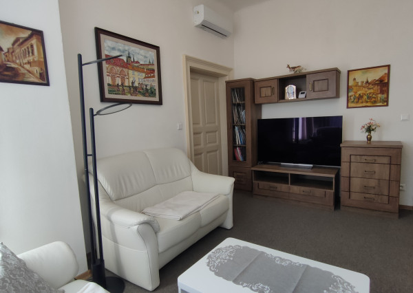 Na prenájom 3- izbový byt v centre  Banskej Bystrice