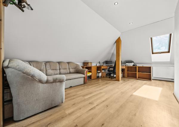 Na predaj   RD  s polyfunkciou, - okr. Zvolen