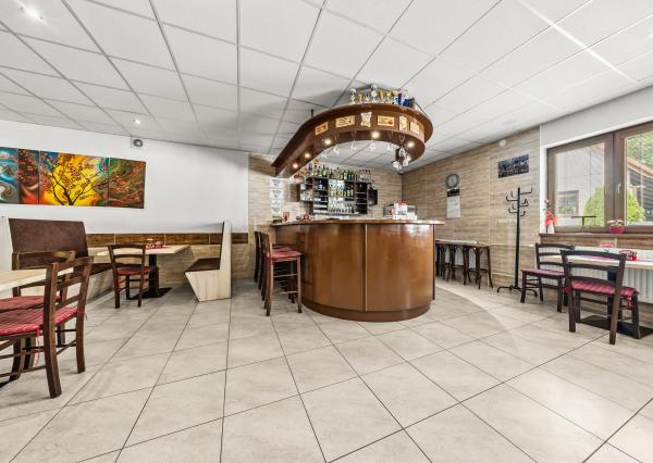 Na predaj   RD  s polyfunkciou, - okr. Zvolen