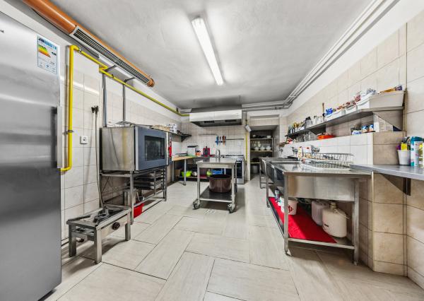 Na predaj   RD  s polyfunkciou, - okr. Zvolen