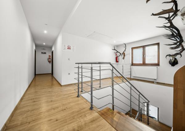 Na predaj   RD  s polyfunkciou, - okr. Zvolen