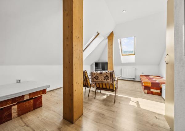 Na predaj   RD  s polyfunkciou, - okr. Zvolen