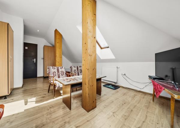 Na predaj   RD  s polyfunkciou, - okr. Zvolen