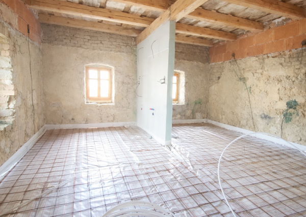 Štýlový kamenný dom s veľkým pozemkom – Malá Čausa