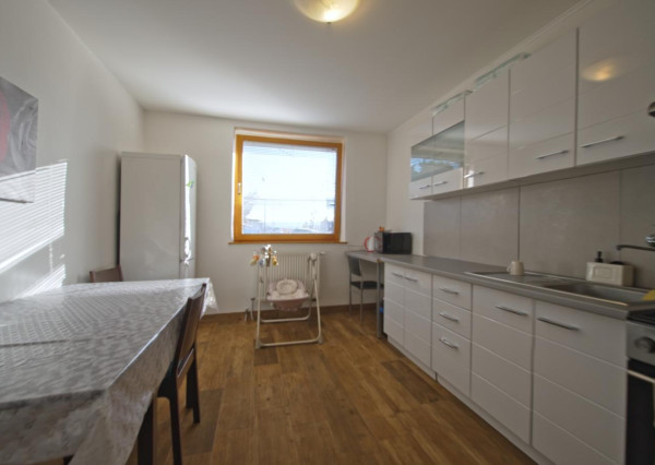Na predaj rodinný dom a parkovaním - Nižná Šebastová, Prešov
