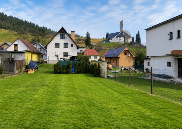 Na predaj stavebný pozemok, obec Jablonové, okr. Bytča