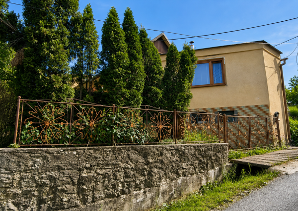 Na predaj rodinný dom, obec Zliechov, okr. Ilava