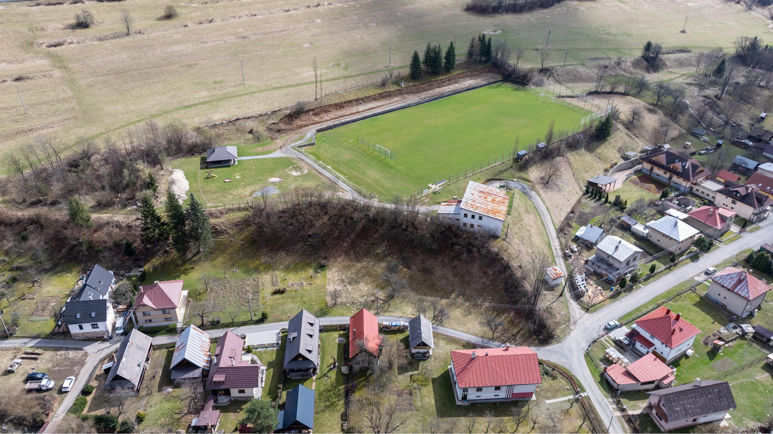 Na predaj Stavebný pozemok 1216 m2  , Mýto pod Ďumbierom