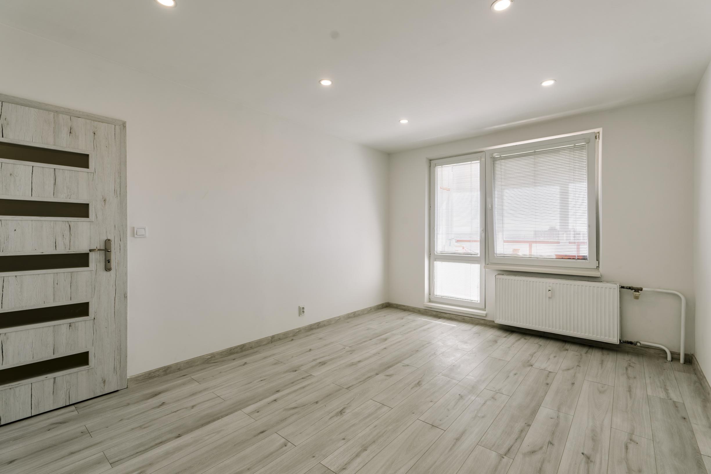 Na predaj zrekonštruovaný 2-izb. byt, Rúbanisko-Lučenec