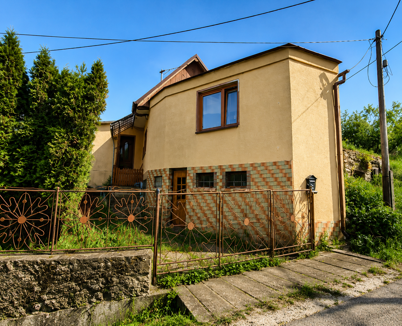 Na predaj rodinný dom, obec Zliechov, okr. Ilava